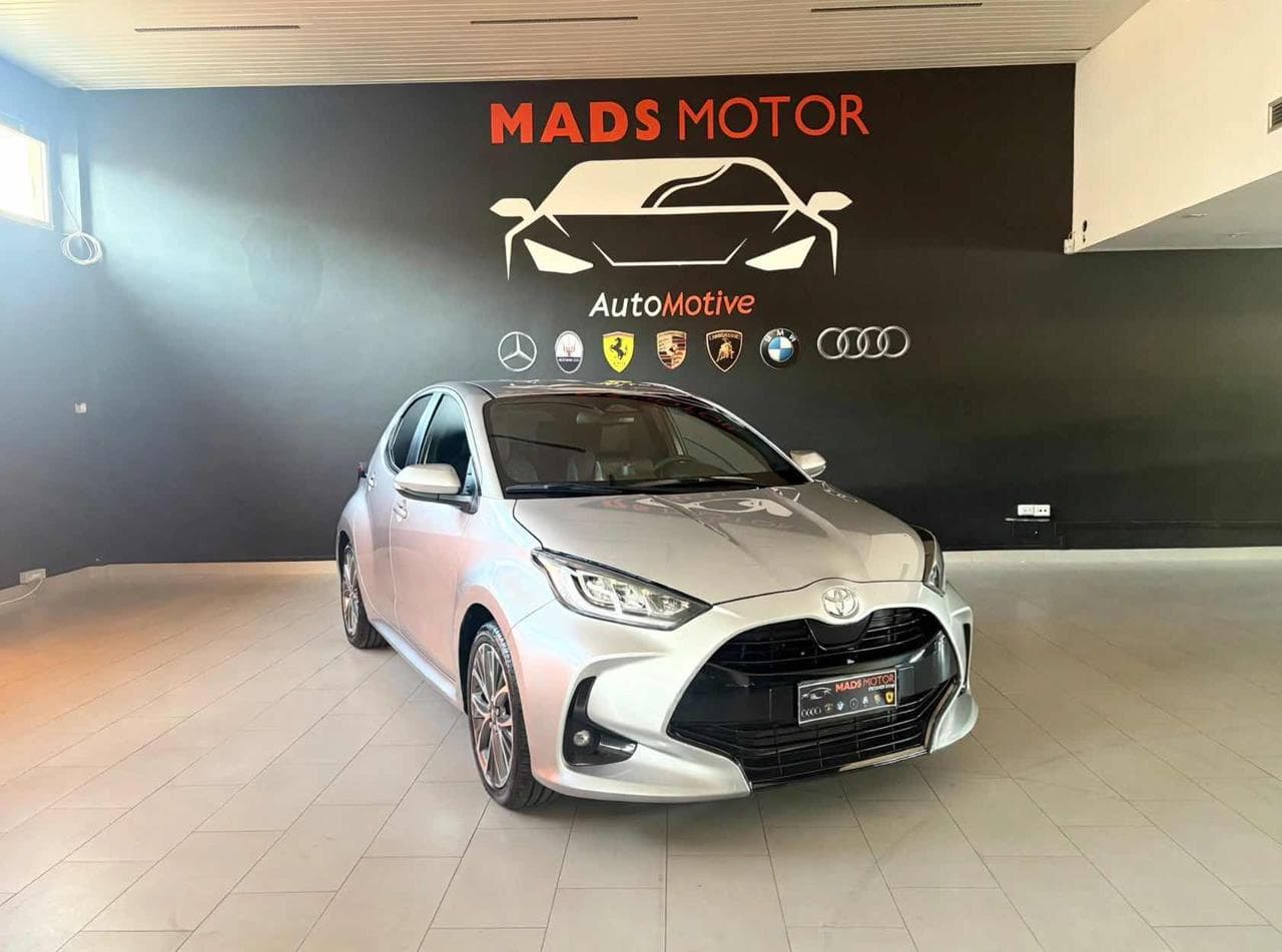 TOYOTA Yaris — vista principale
