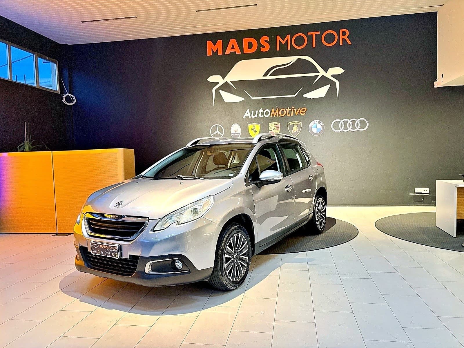 PEUGEOT 2008