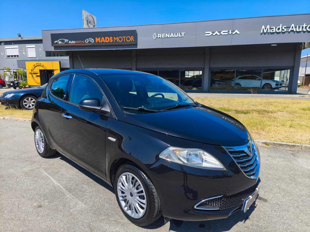 LANCIA Ypsilon — vista principale
