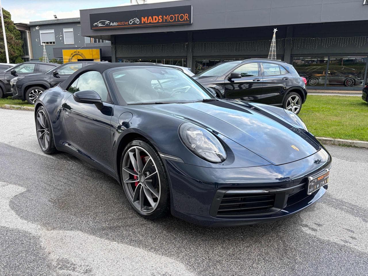 PORSCHE 911 — vista principale